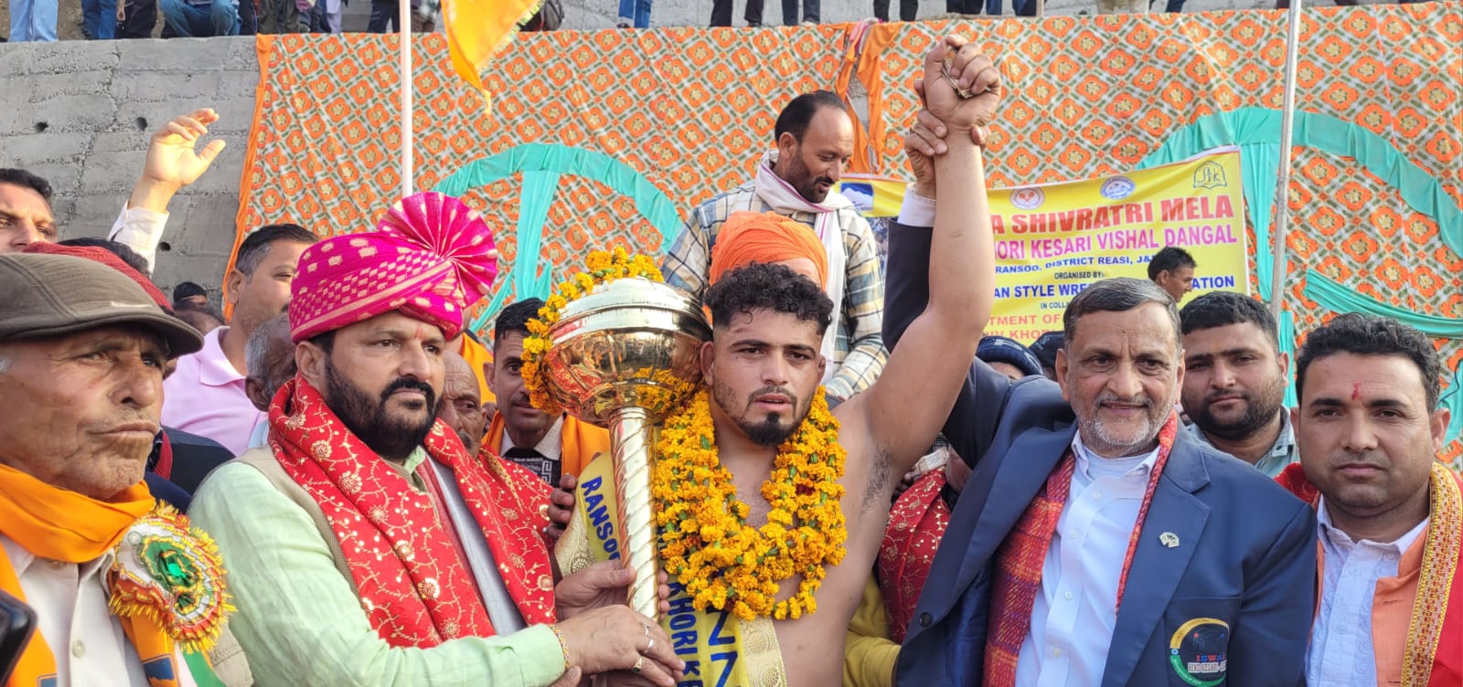 Surjeet of J&K Police wins Shiv Khori Dangal