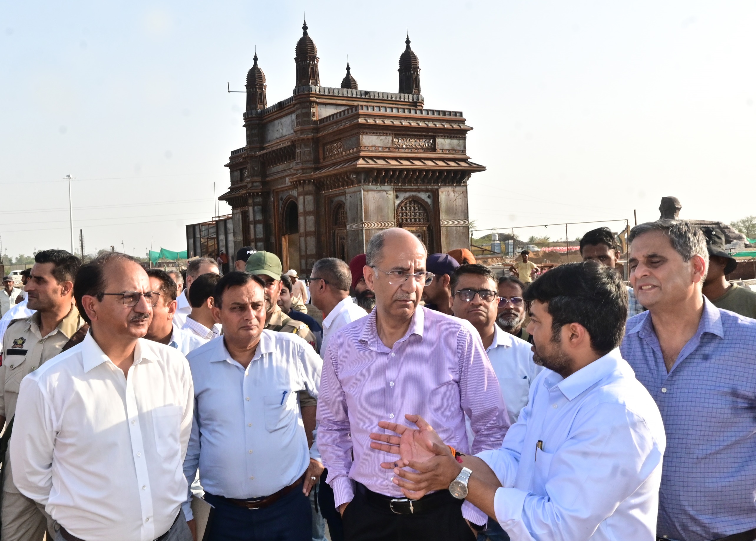 Wani visits PM e-Bus Depot, Waste to Wonder Park 