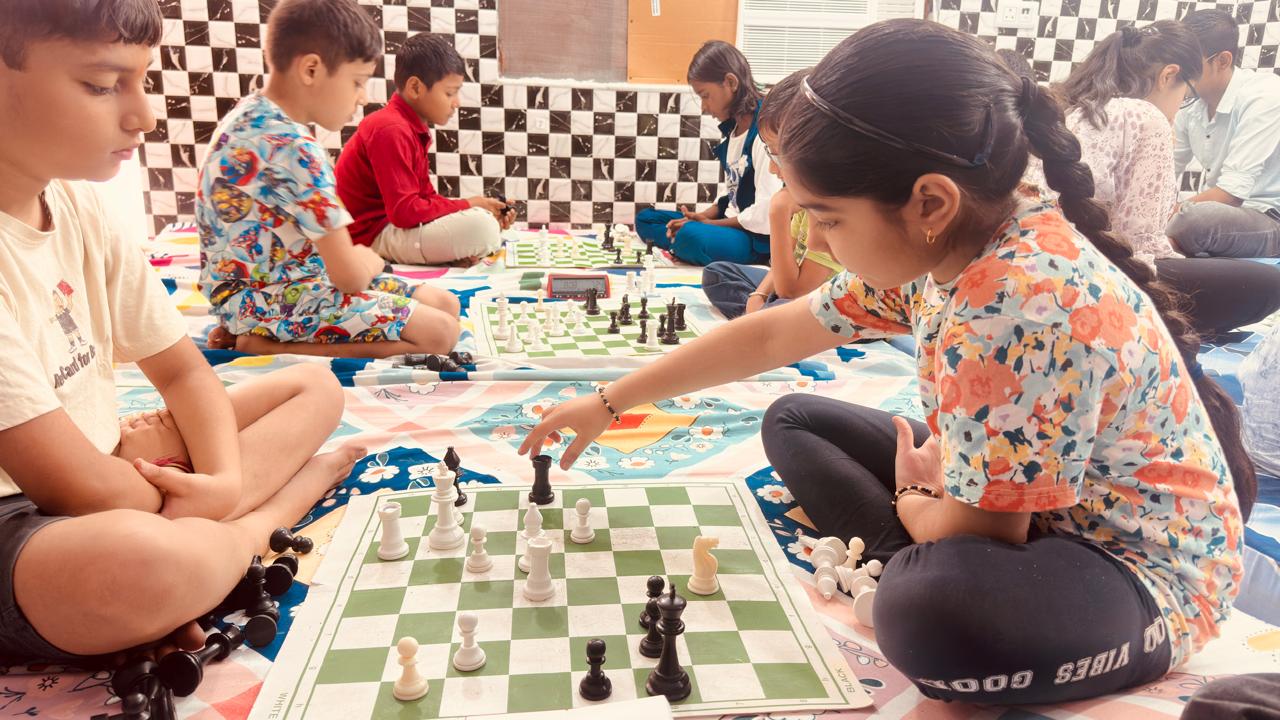 Ishan, Avni win U-17 VCA Chess titles