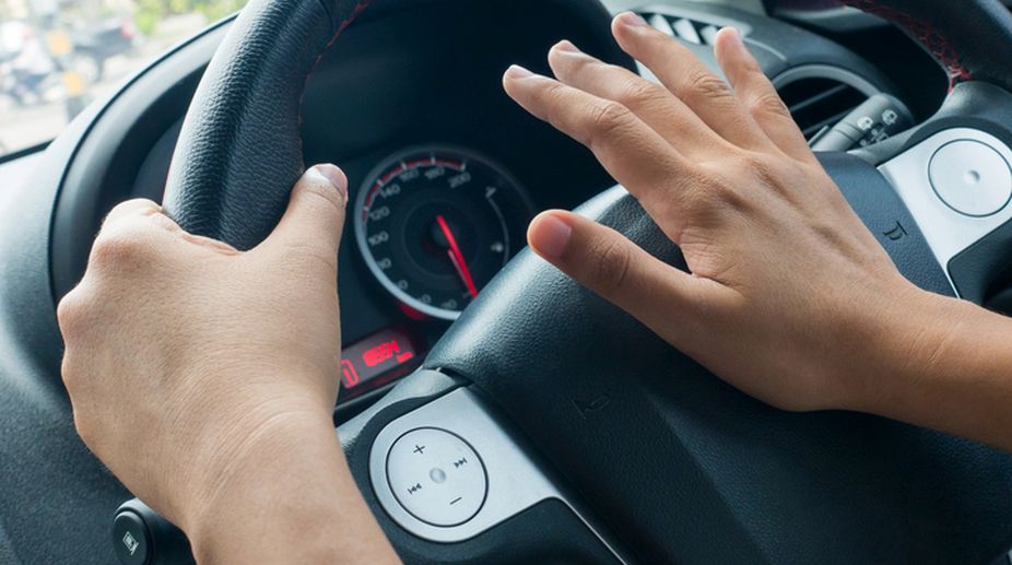 Traffic Police J&K intensify  drive against use of pressure horns